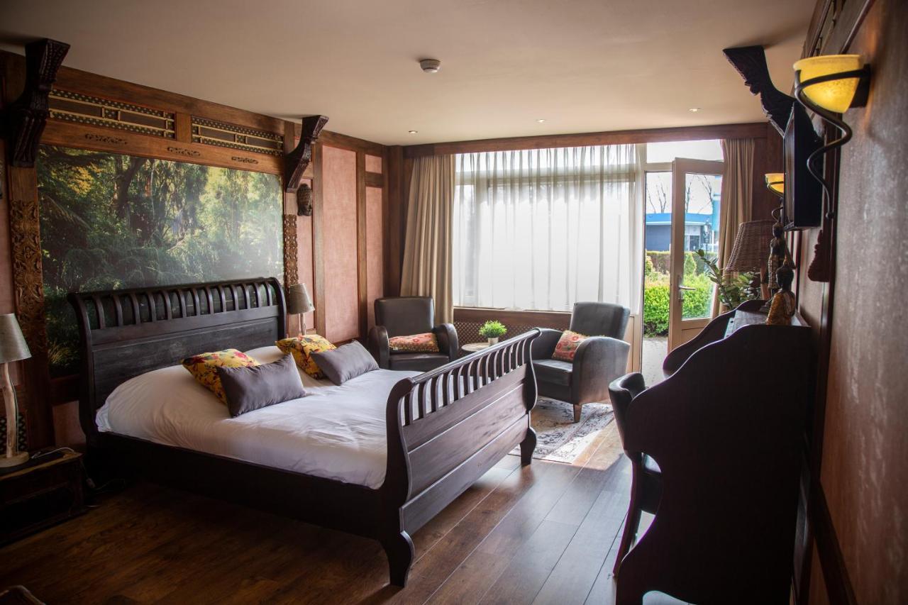 Amicitia Hotel สเนก ภายนอก รูปภาพ
