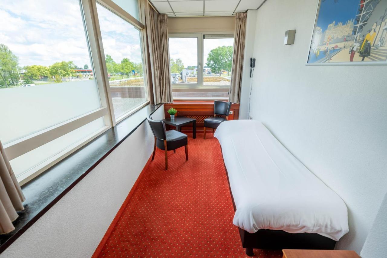 Amicitia Hotel สเนก ภายนอก รูปภาพ